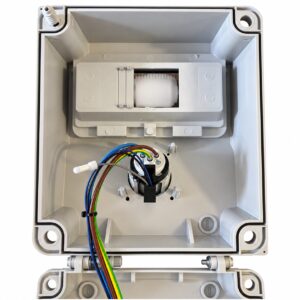 Famatel 1 Way Hook Up Unit 1 x 16A 2P+E Electronic Interlock Socket IP67 1 x 16A RCBO Type A DP 30mA - NSICAV1/67