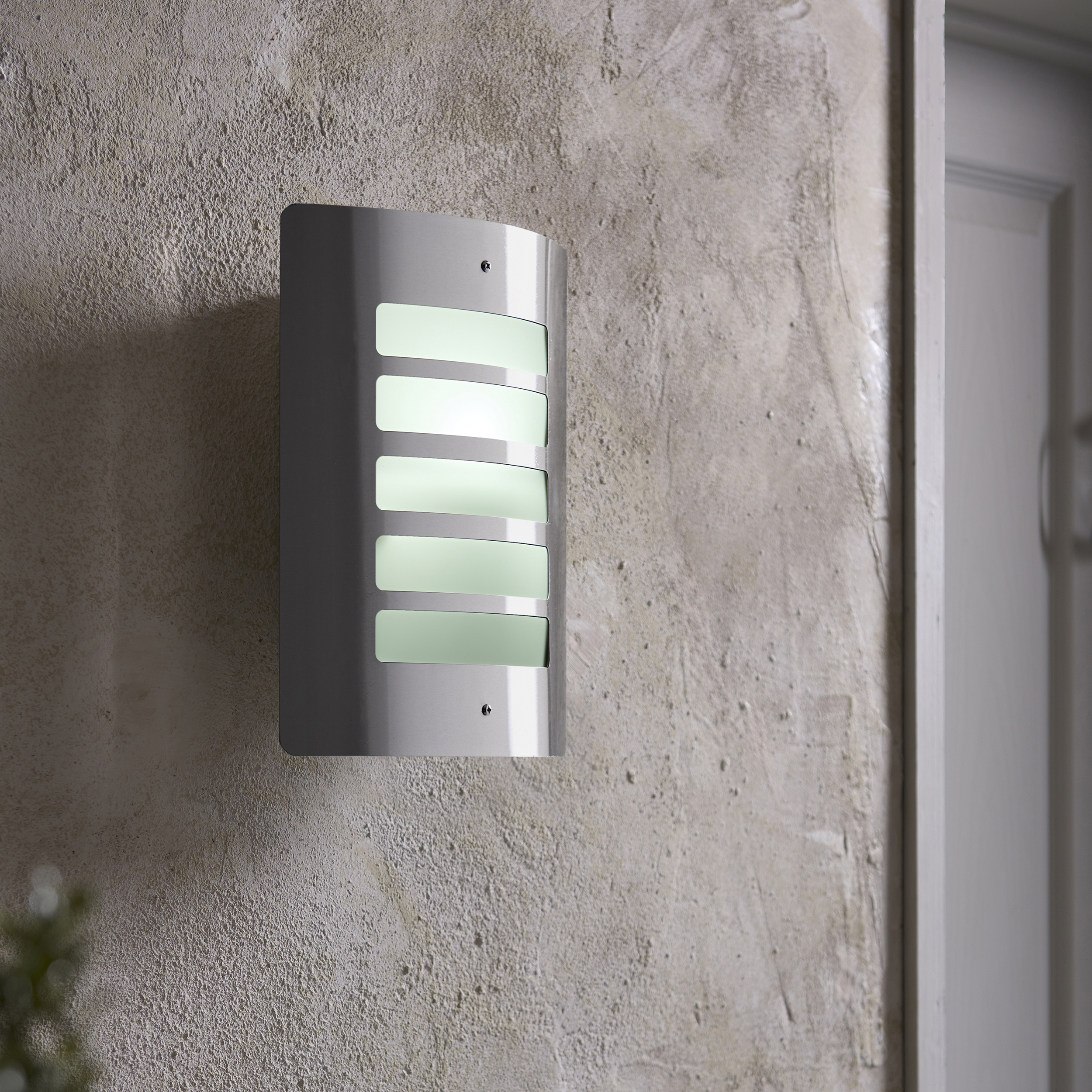 Saxby Bianco 1lt Wall IP44 15W - ST031F - Image 8